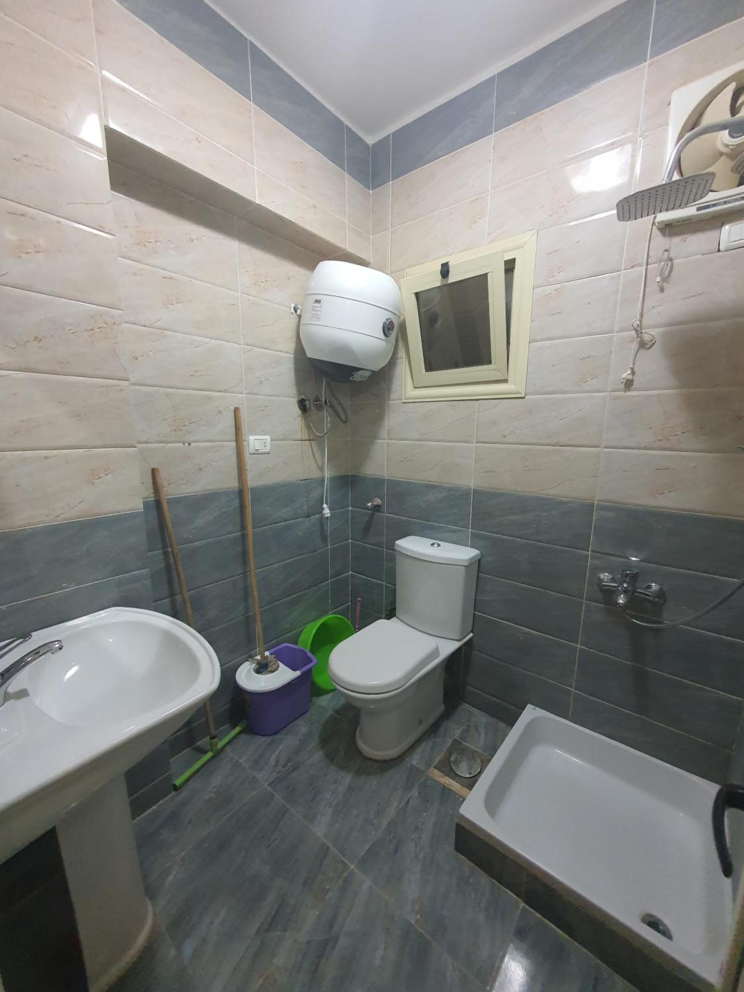 بيت العز للشقق الفندقية - علم الروم Bet Elezz Apartments-Alam Elrom Mersa Matruh Room photo